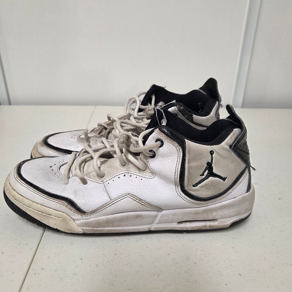 Jordan Courtside 23 White Black Grey Youth Sneakers 6Y AR1002-100